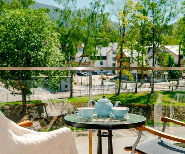 Sarnia Z Widokiem Na Sniezke Карпач