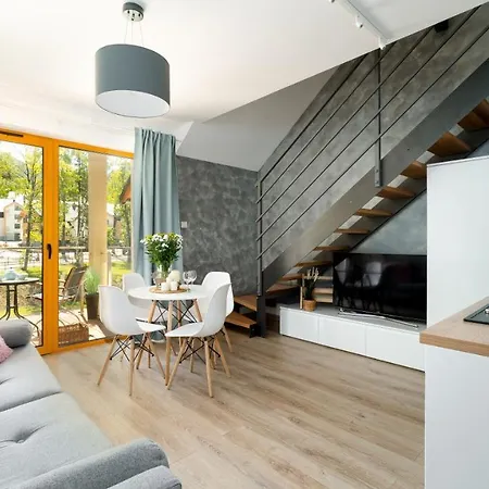 Sarnia Z Widokiem Na Sniezke アパート カルパッチ